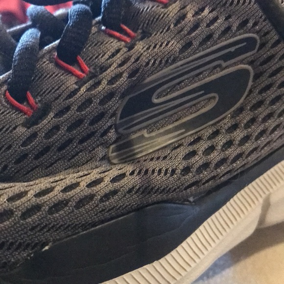 Skechers gray and black tennis shoes sneakers Size 7 1/2 - Picture 6 of 10